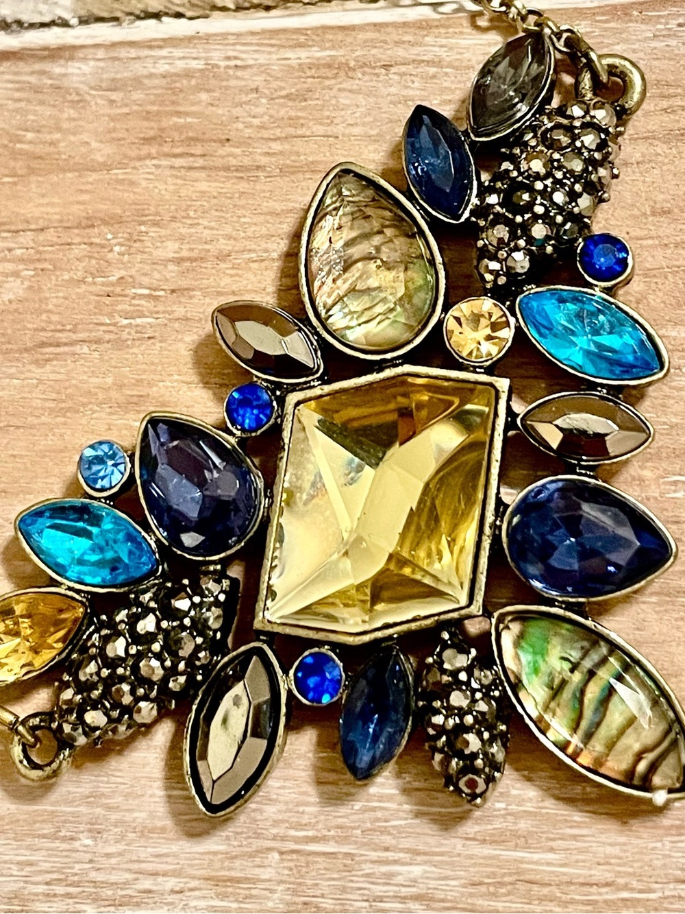 Unique Gold-Tone Blue & Gold Rhinestone Statement Necklace - Stunning! - Picture 3 of 5
